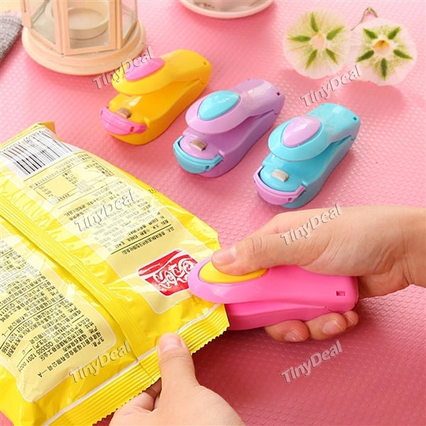 Mini Handheld Bag Heat Sealer Capper Food & Snack Bag Sealer Seal Packing Plastic Bag Kit for Food Saver