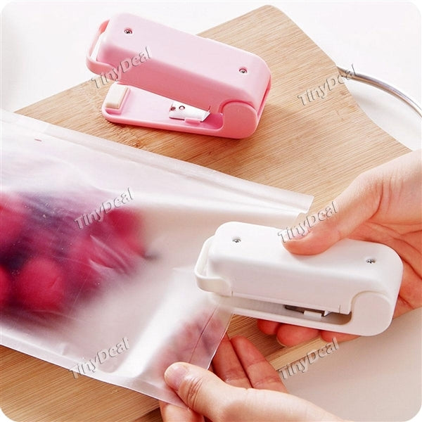 Bag Sealer Bags Heat Sealer Plastic Food Potato Chip Bag Sealer Mini Handheld Portable Bag Sealer for Food Saver